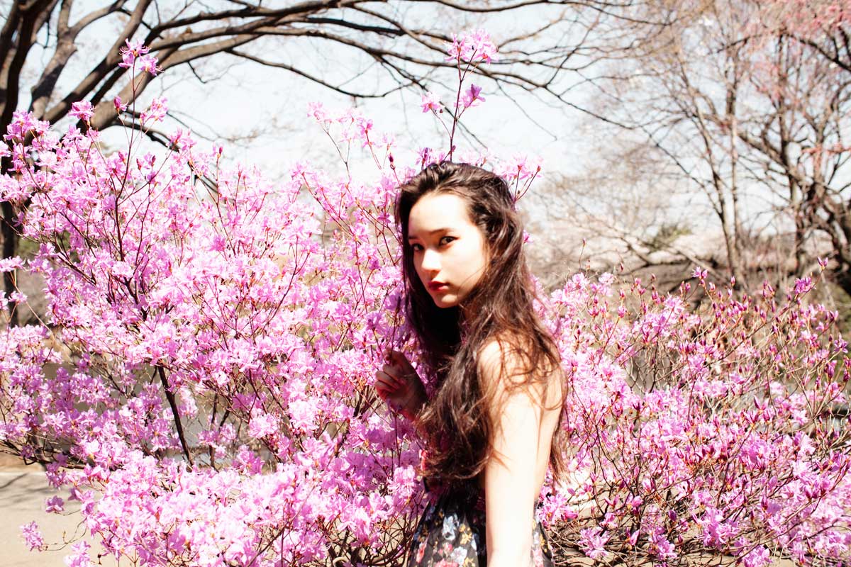 lovely hickey / Mona Matsuoka